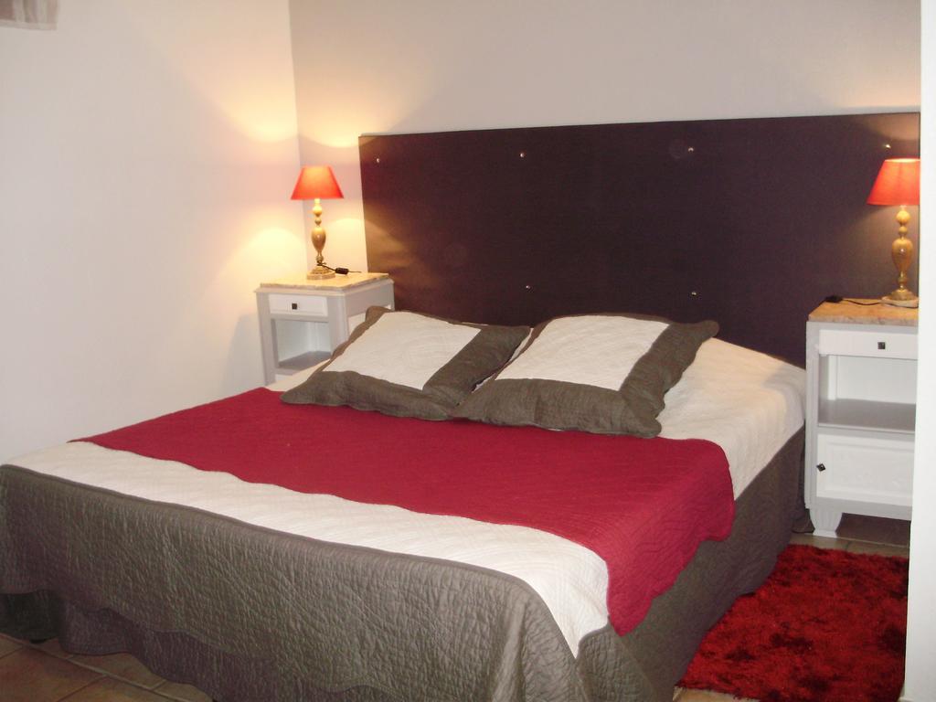 Auberge Du Bord Des Eaux - Demi-Pension Assuree Sur Reservation Saint-Amand-les-Eaux Luaran gambar