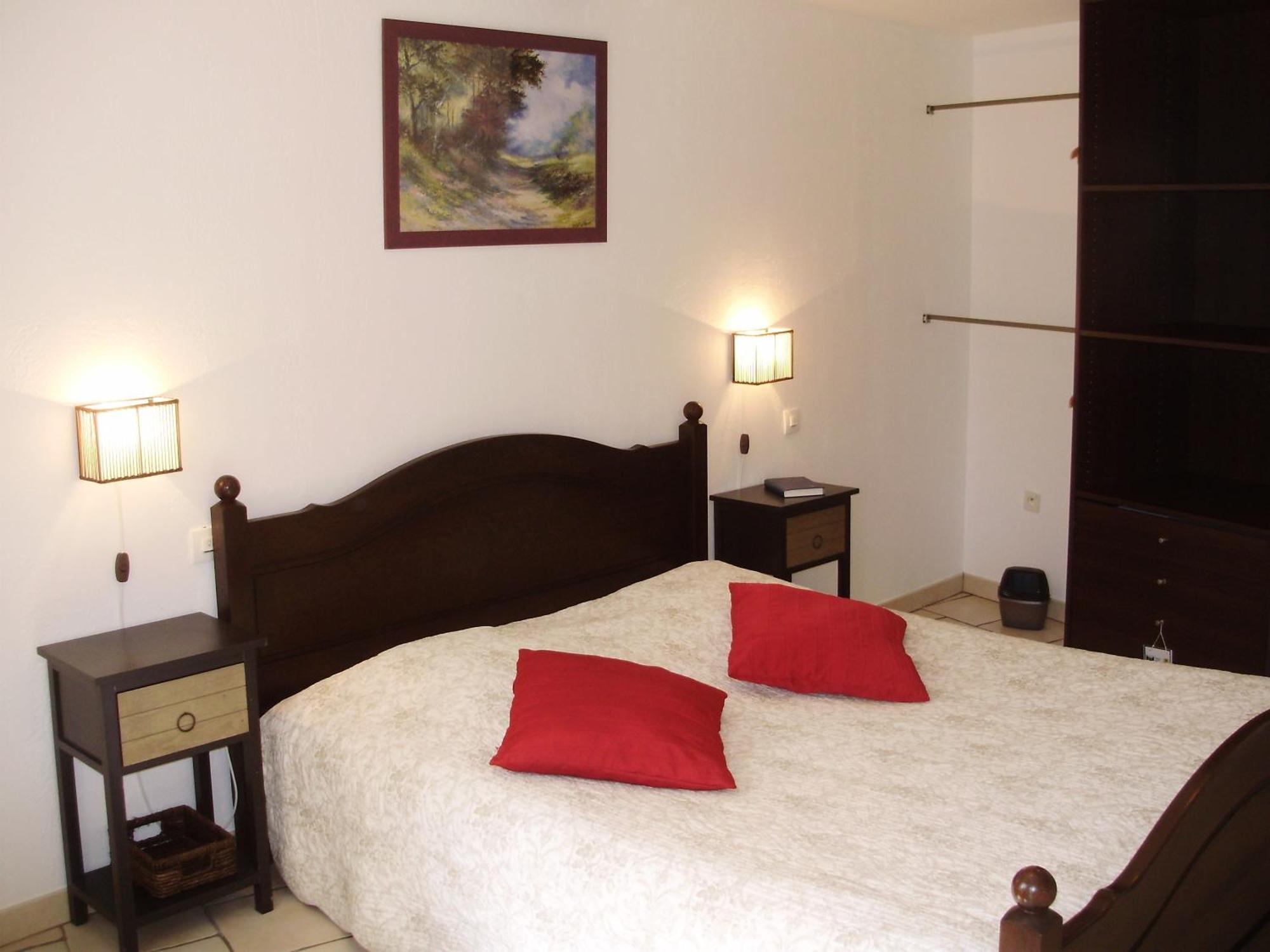 Auberge Du Bord Des Eaux - Demi-Pension Assuree Sur Reservation Saint-Amand-les-Eaux Luaran gambar