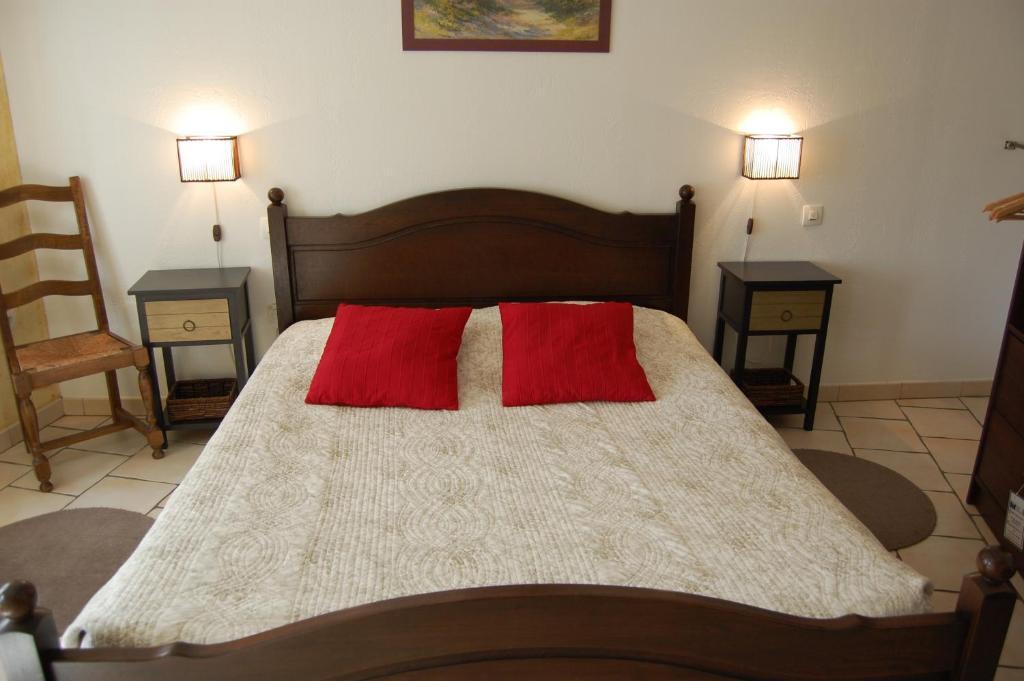 Auberge Du Bord Des Eaux - Demi-Pension Assuree Sur Reservation Saint-Amand-les-Eaux Bilik gambar