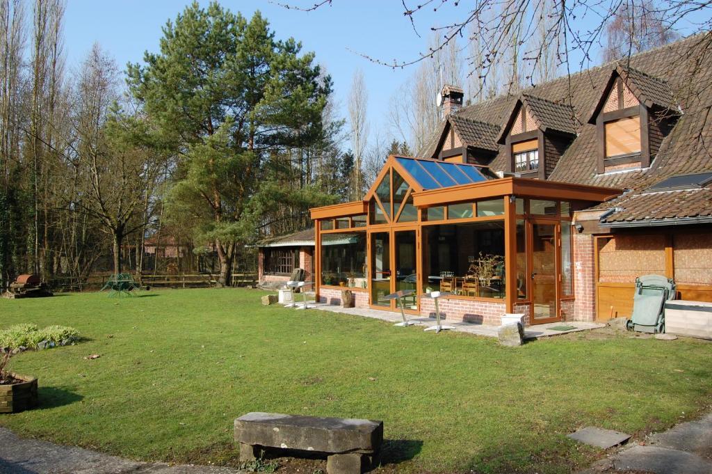 Auberge Du Bord Des Eaux - Demi-Pension Assuree Sur Reservation Saint-Amand-les-Eaux Luaran gambar