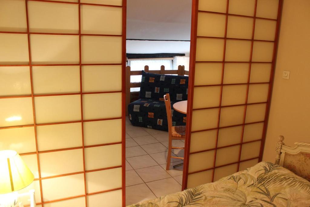 Auberge Du Bord Des Eaux - Demi-Pension Assuree Sur Reservation Saint-Amand-les-Eaux Bilik gambar