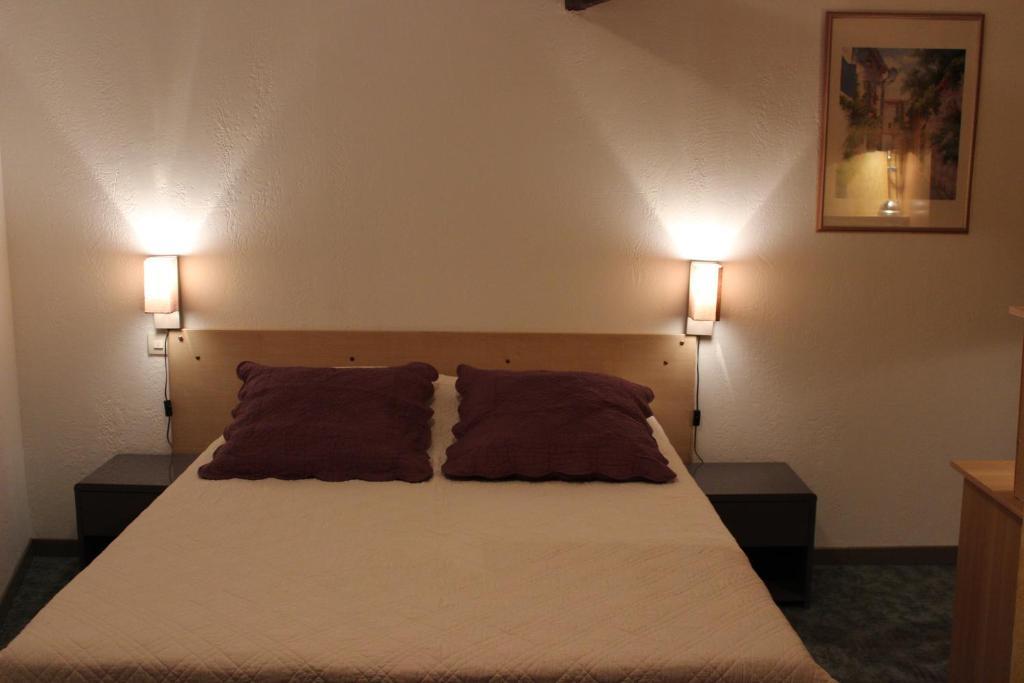 Auberge Du Bord Des Eaux - Demi-Pension Assuree Sur Reservation Saint-Amand-les-Eaux Bilik gambar