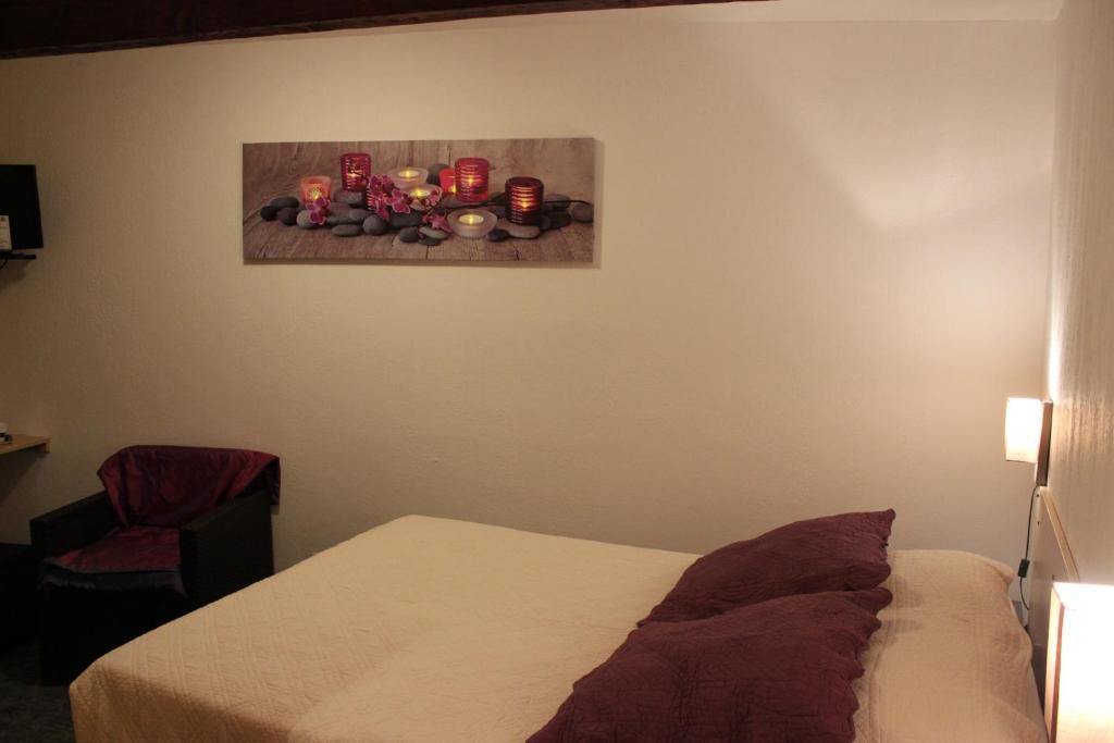 Auberge Du Bord Des Eaux - Demi-Pension Assuree Sur Reservation Saint-Amand-les-Eaux Bilik gambar