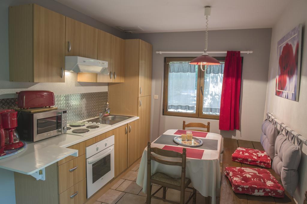 Auberge Du Bord Des Eaux - Demi-Pension Assuree Sur Reservation Saint-Amand-les-Eaux Luaran gambar