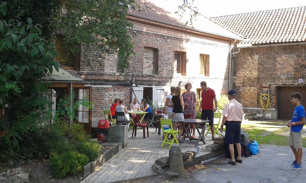 Auberge Du Bord Des Eaux - Demi-Pension Assuree Sur Reservation Saint-Amand-les-Eaux Luaran gambar