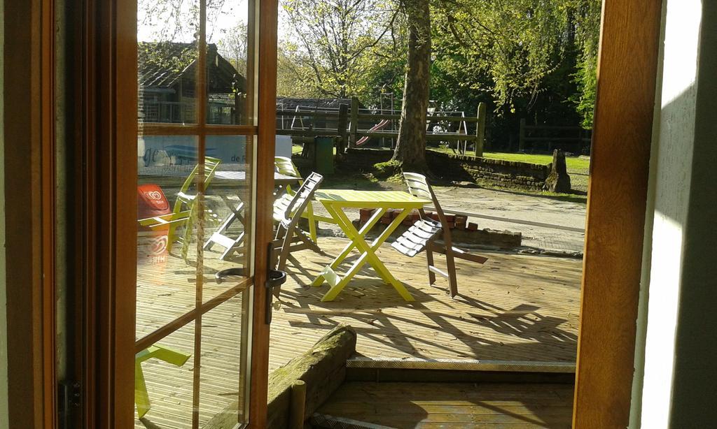 Auberge Du Bord Des Eaux - Demi-Pension Assuree Sur Reservation Saint-Amand-les-Eaux Luaran gambar