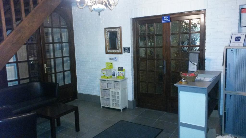 Auberge Du Bord Des Eaux - Demi-Pension Assuree Sur Reservation Saint-Amand-les-Eaux Luaran gambar